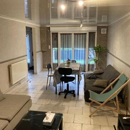 Chambre D'Hotes Dans Une Maison อาร์ฌ็องเตย ภายนอก รูปภาพ